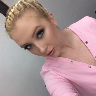 Samantharone