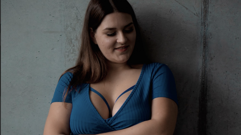 Exklusives Interview mit Deine_Lena: Wie man ein erfolgreicher OnlyFans-Creator wird
