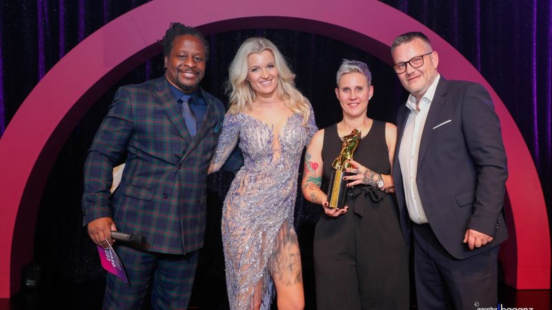 Gewinner der Preiskategorie Juryaward "Beste OnlyFans Marketing und Managementagur " FAMEZ
bei der Verleihung VENUS AWARD 2023 im Wintergarten Variete Theater, Berlin.

© Agentur Baganz, 26.10.2023